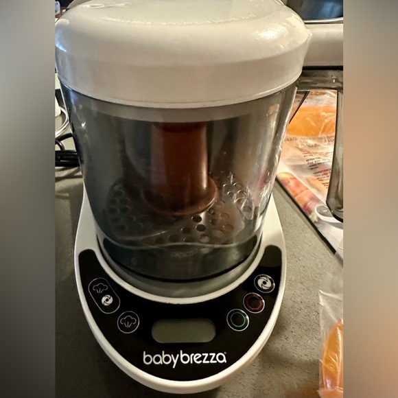 Baby brezza food maker - Picture 2 of 6